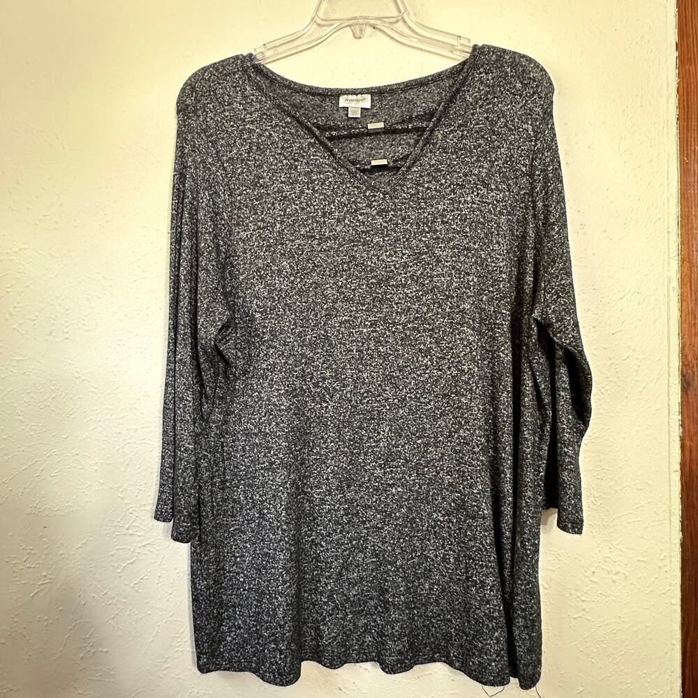 Avenue Womans 3/4 Sleeve Criss Cross Detailed Neck Light Gray Sweater Size 18/20